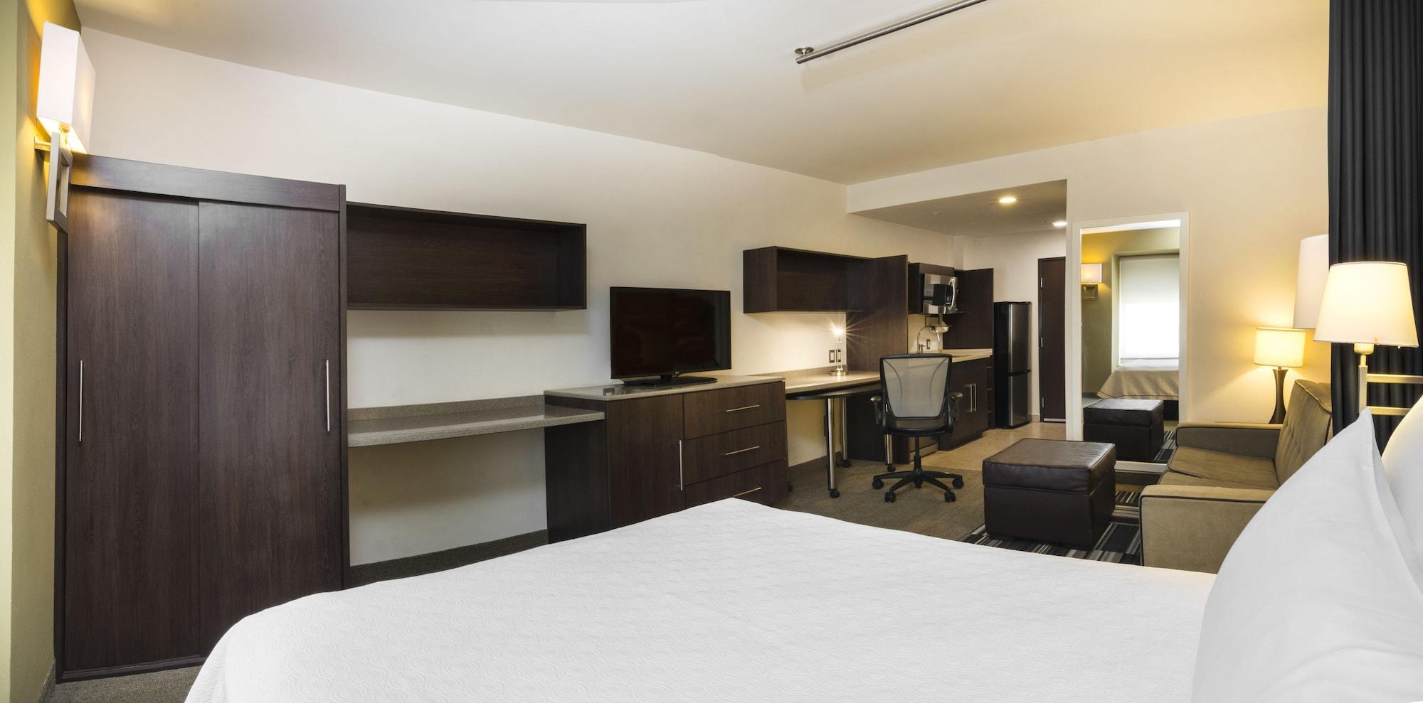 Homewood Suites By Hilton Queretaro Exterior photo